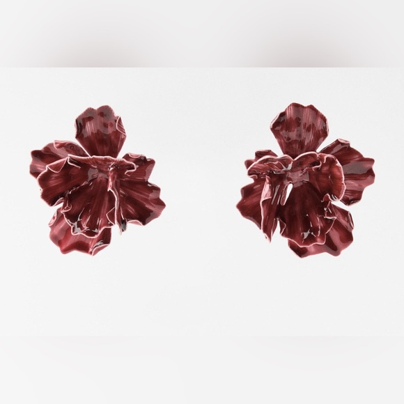 🔥🔥🔥Zara Raised flower earrings - Picture 1 of 3
